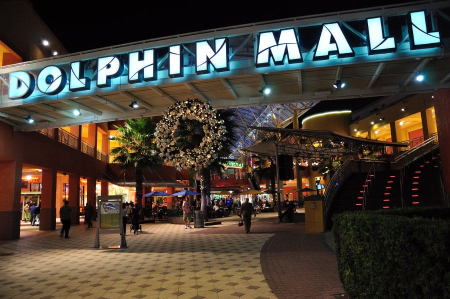 Compras no Shopping Dolphin Mall em Miami 