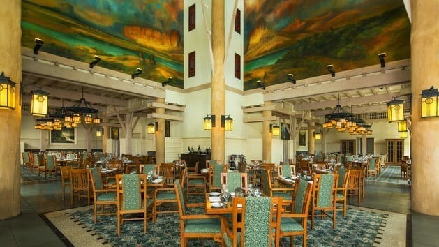 Interior do restaurante Artist Point na Disney em Orlando