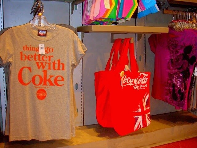 Camisetas e produtos Club Cool no Epcot em Orlando