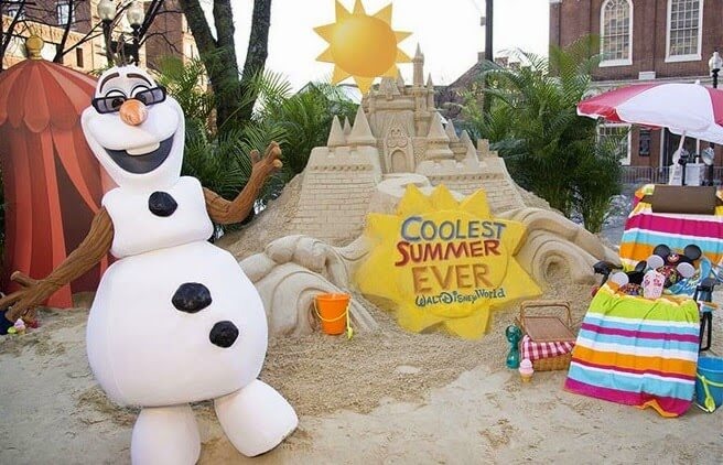 Boneco de Neve Frozen - Início do verão na Disney em Orlando
