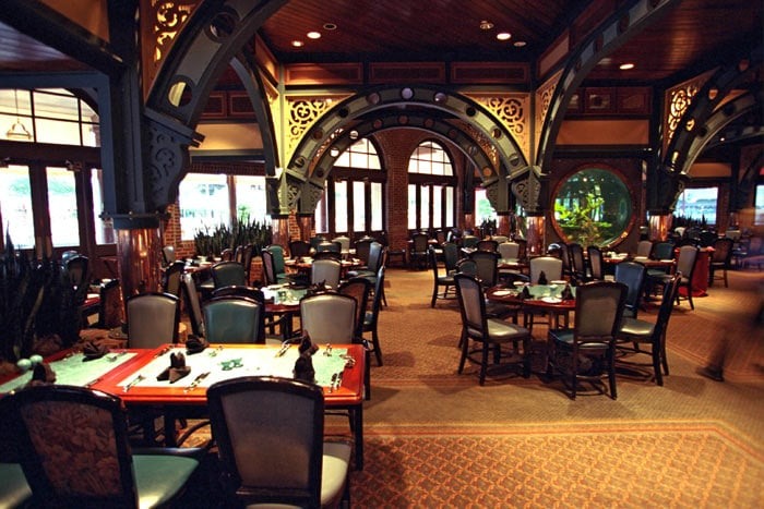 Interior do restaurante Lombard's na Universal Studios 