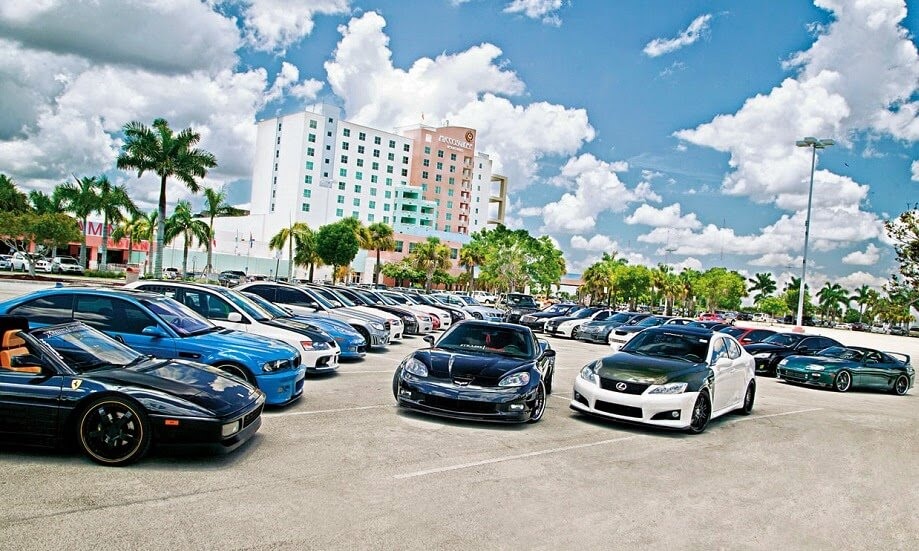 Incríveis comparadores de preços de carros no aeroporto em Miami