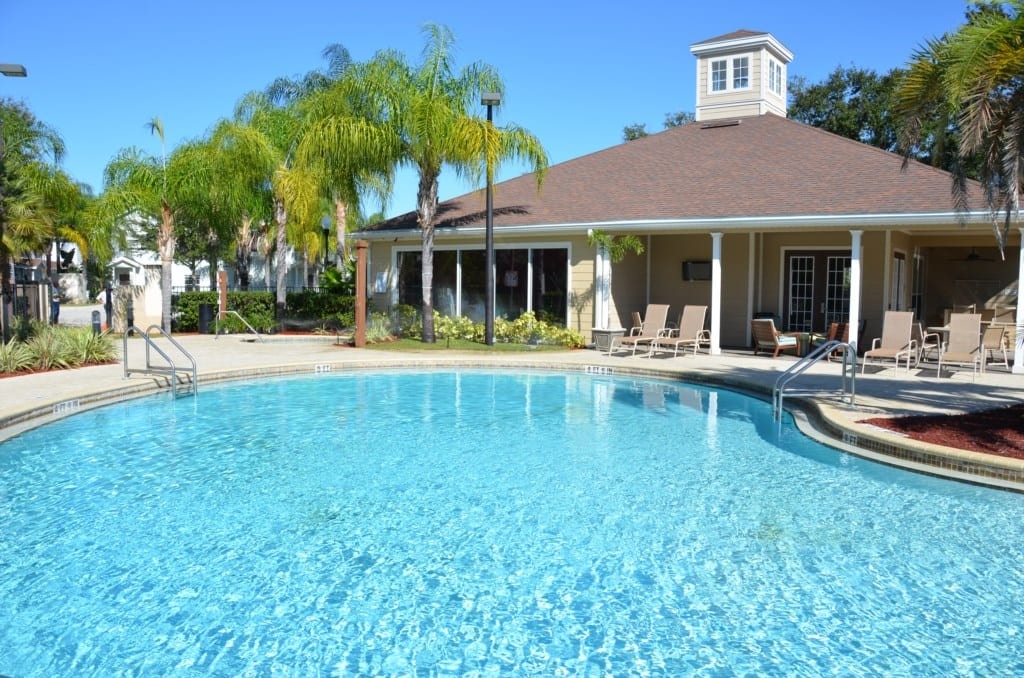 Piscina do Condomínio de casas Lucaya Village Resort em Orlando