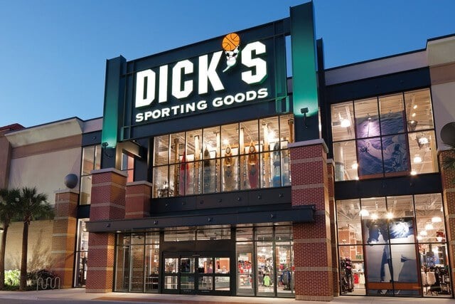 Loja de esportes DICK'S Sporting Goods em Orlando: fachada