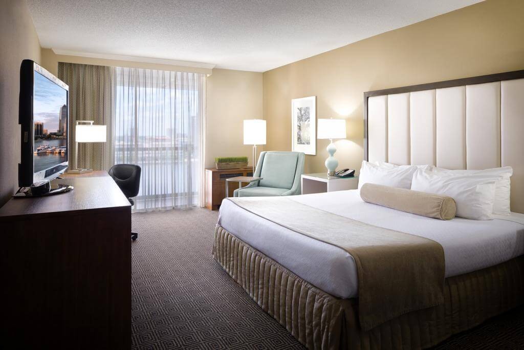 Hotel DoubleTree by Hilton Jacksonville Riverfront, FL: quarto