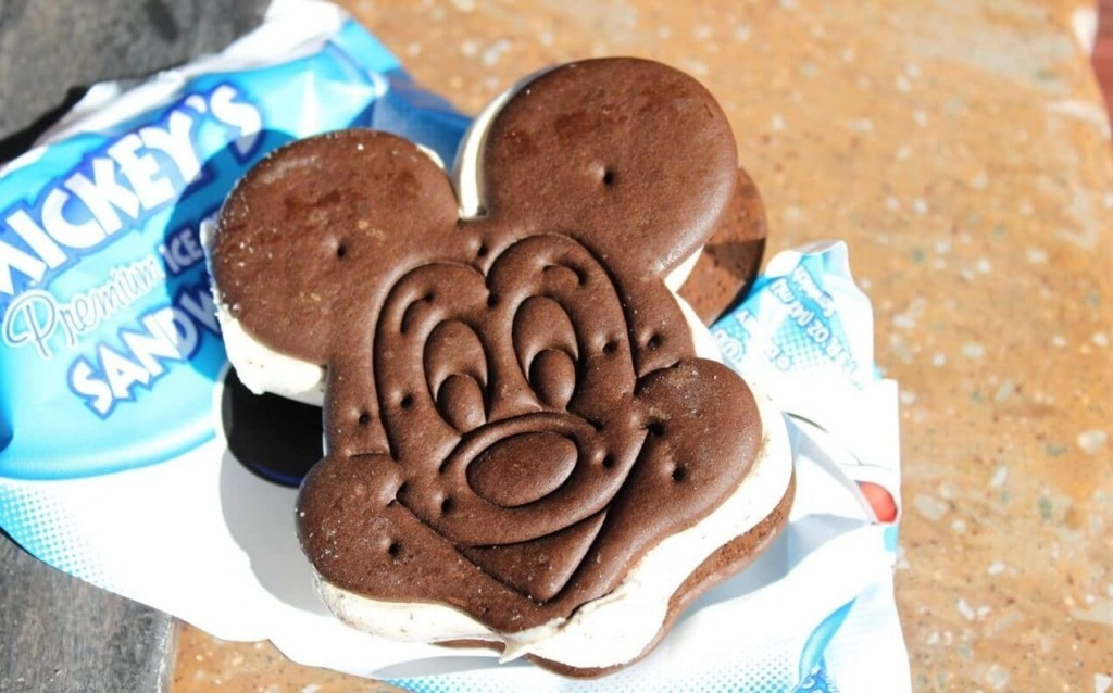 Sanduíche de sorvete do Mickey
