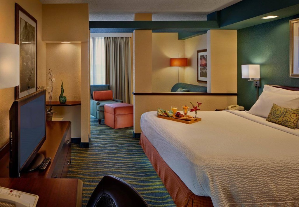 Quarto do Fairfield Inn and Suites by Marriott Palm Beach 