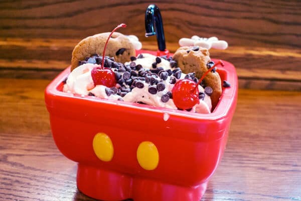 10 melhores doces e lanches da Disney em Orlando: Sundae da "pia do Mickey"