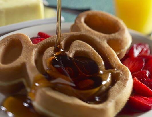 10 melhores doces e lanches da Disney em Orlando: Waffle do Mickey