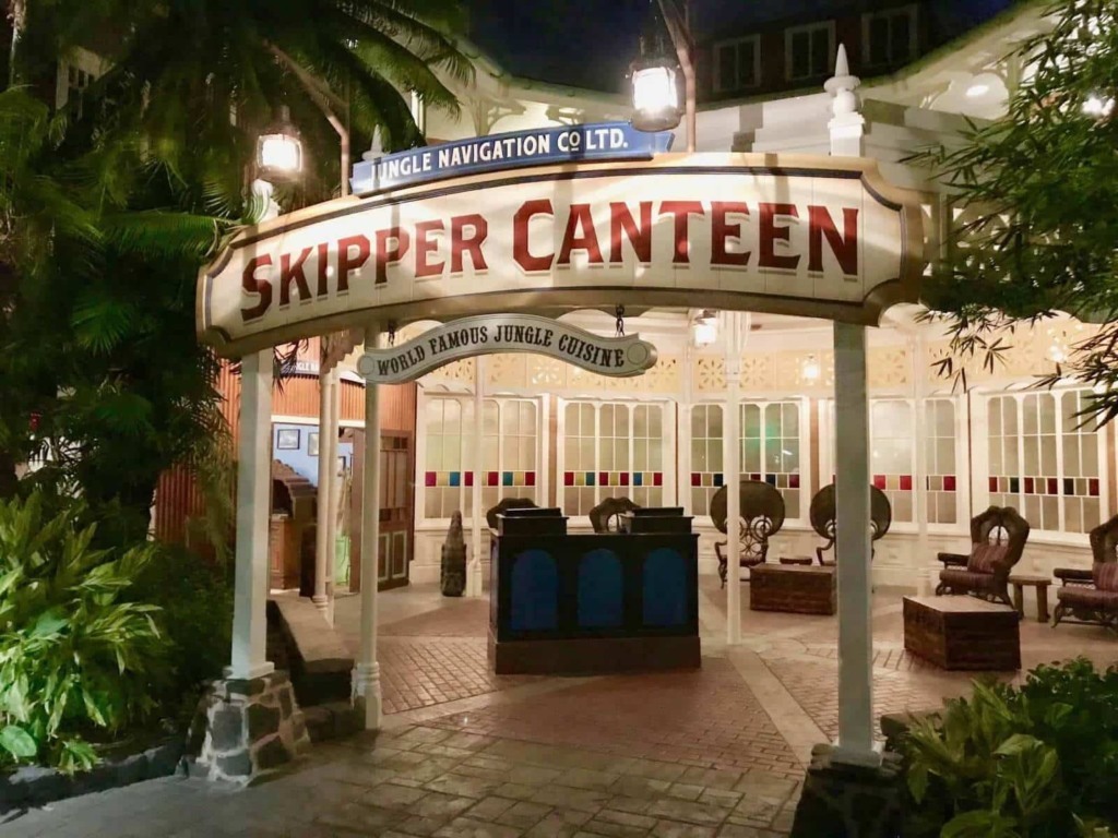 Fachada do Restaurante Jungle Skipper Canteen no Magic Kingdom