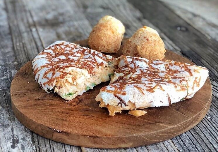 Tapioca e pães de queijo da padaria e doceria Sagrado Pastry em Miami