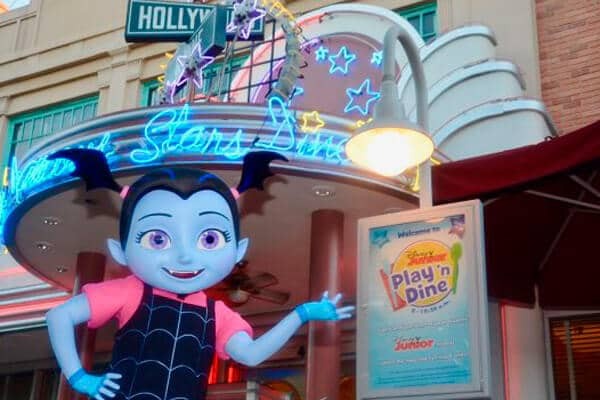 Vampirina: Café da manhã do Disney Junior para crianças no Hollywood & Vine