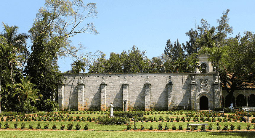 Ancient Spanish Monastery Cloister and Gardens em Miami