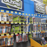 Onde comprar itens escolares e mochilas em Miami: Walmart na Florida