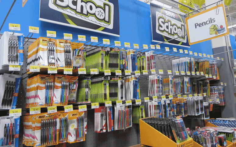 Onde comprar itens escolares e mochilas em Orlando: Walmart na Florida