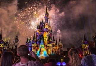 Show de fogos Disney Happily Ever After no Magic Kingdom em Orlando