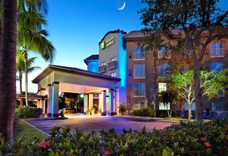 Hotéis bons e baratos em Naples na Flórida