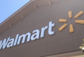 Letreiro do Walmart em Orlando