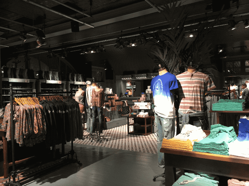 outlet hollister miami