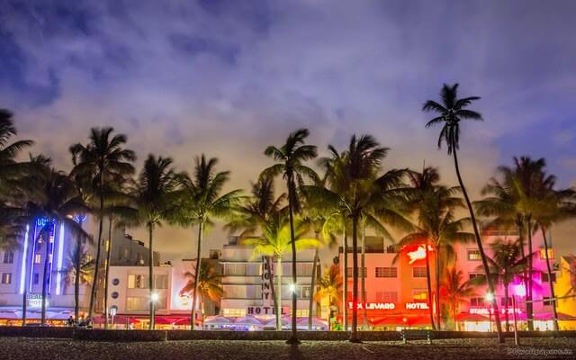 Fondo de pantalla de Ocean Drive en Miami Beach