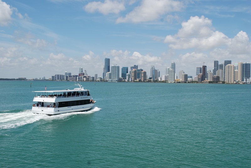 Paseo en barco en Miami