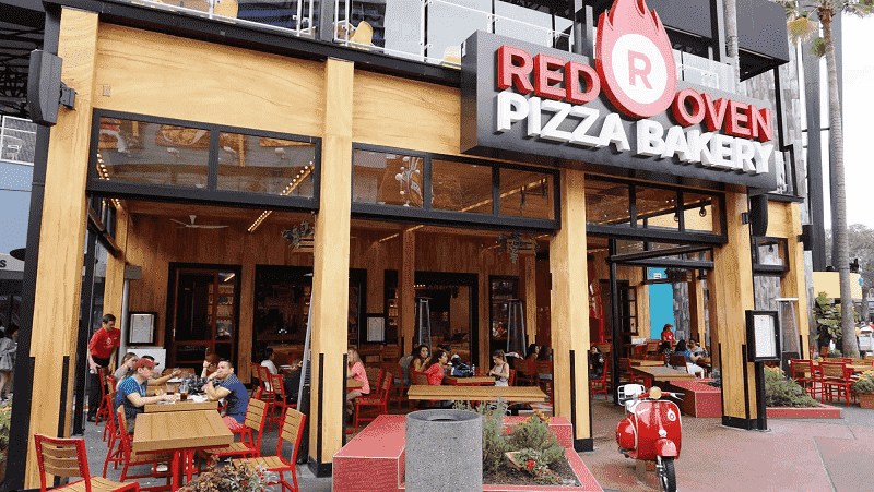 Red Oven Pizza Bakery na Universal Citywalk