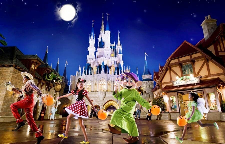 Crianças na Mickey's Not-So-Scary Halloween Party na Disney Orlando