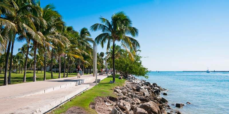 Calçadão do South Pointe Park em Miami Beach