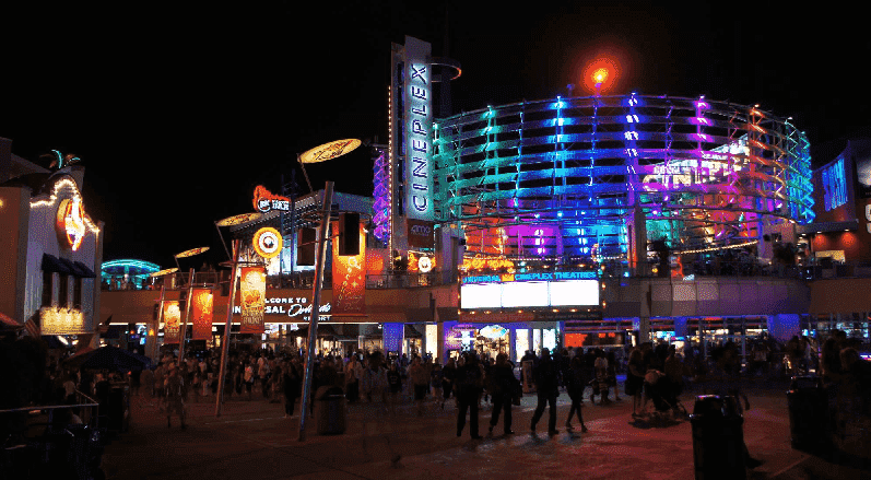 Universal CityWalk à noite em Orlando