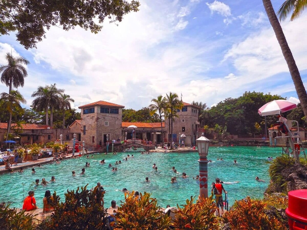 Venetian Pool, a maior piscina artificial dos Estados Unidos