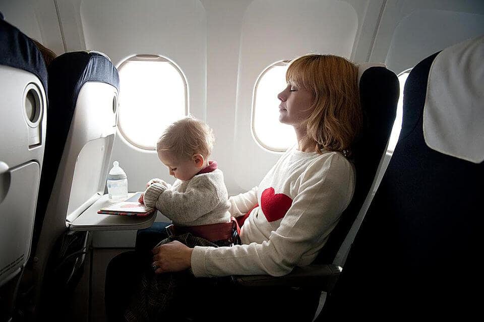 Bebê em avião