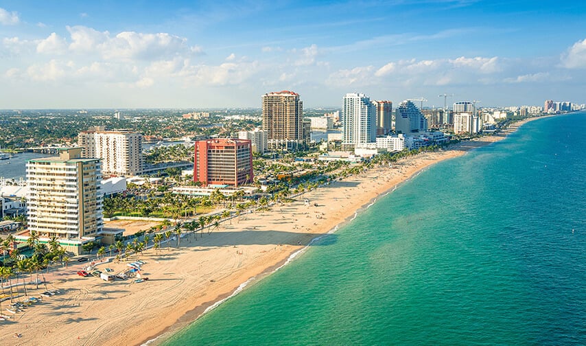 Vista aérea de praia em Fort Lauderdale