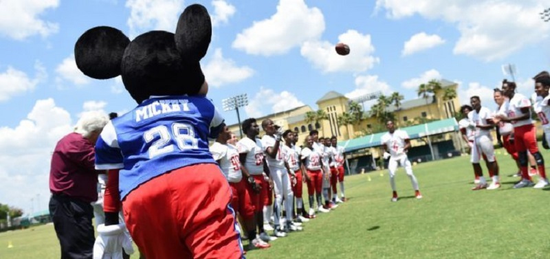 Mickey no NFL Pro Bowl Week 2020 na Disney Orlando