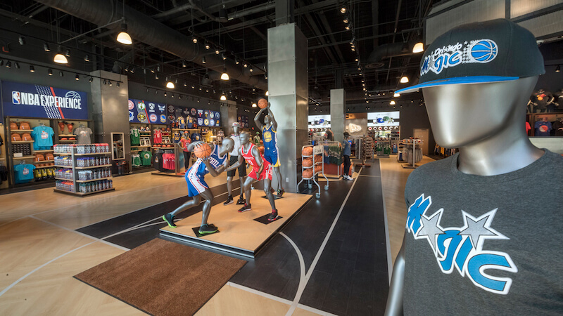 Interior da Loja NBA Store na Disney Springs