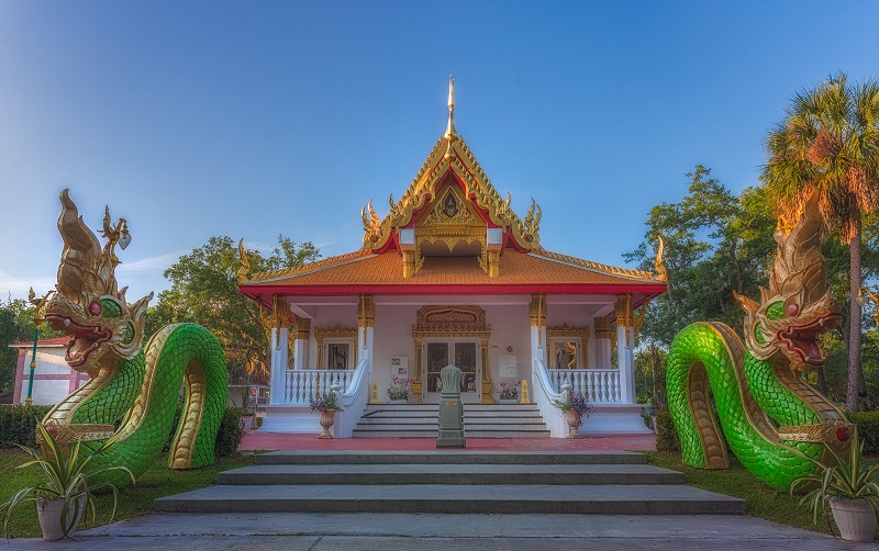 Visitar o Wat Mongkolrata Temple