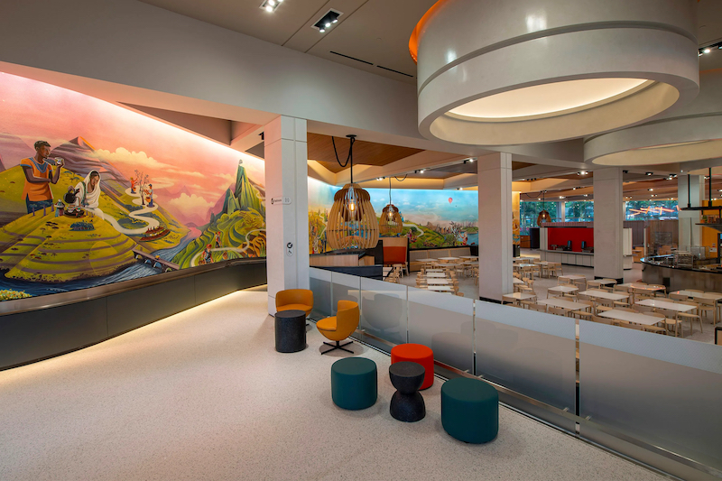 Interior do Connections Cafe & Eatery na Disney Orlando