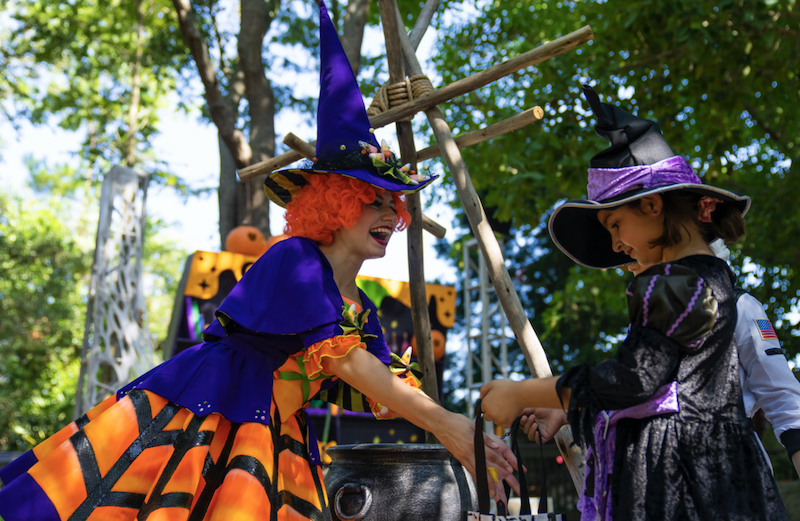 Gostosuras ou travessuras no Halloween Spooktacular no Busch Gardens Tampa