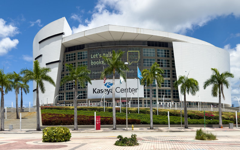 Fachada da arena Kaseya Center em Miami