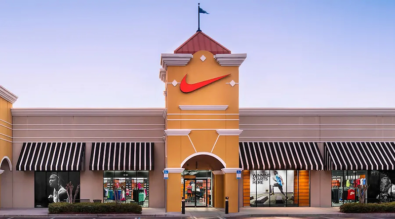 Fachada da Nike Factory Store em Orlando